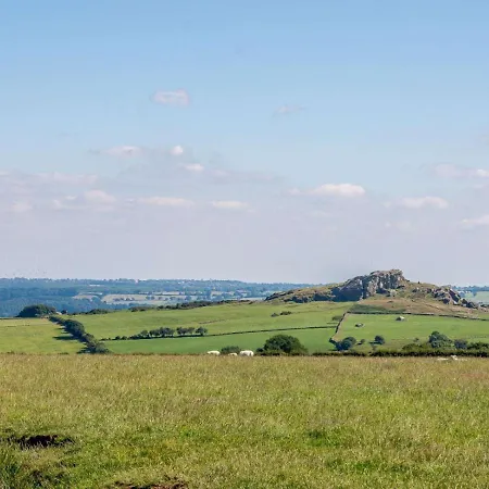 2-bed Modern - Outstanding Country Views הרוגייט